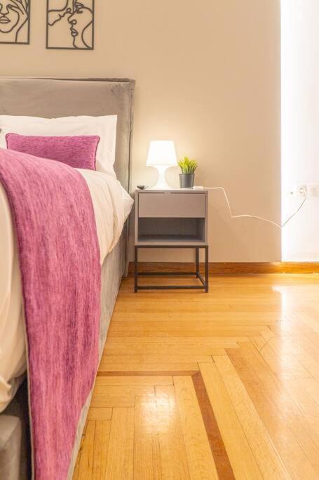 Syntagma Square, 65sqm Cozy Family Athens