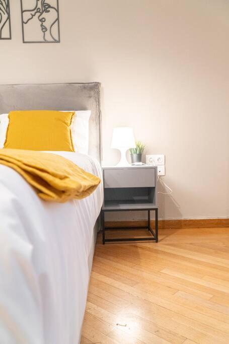 Apartment Syntagma Square, 65sqm Cozy Family Athens