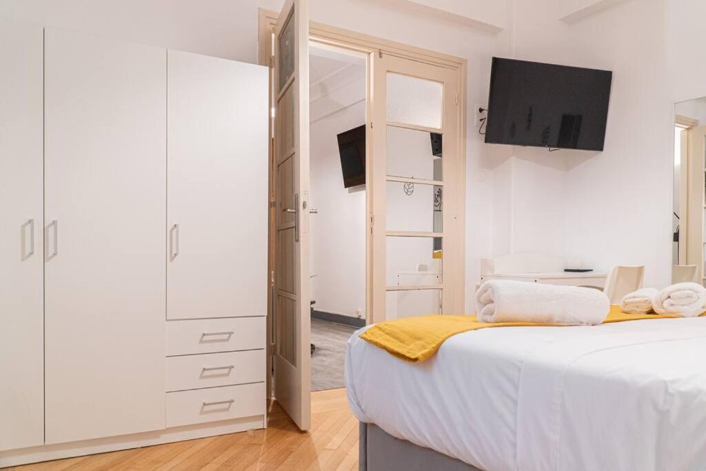 Syntagma Square, 65sqm Cozy Family * Athens