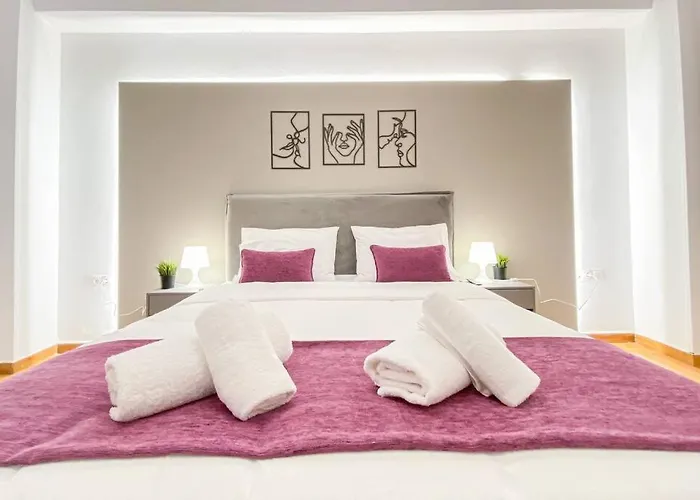 Syntagma Square, 65Sqm Cozy Family Apartment